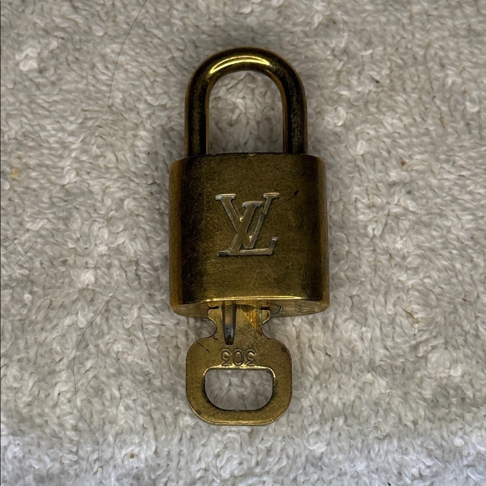 Louis Vuitton Brass '303' Padlock in Goldtone with Goldtone Key